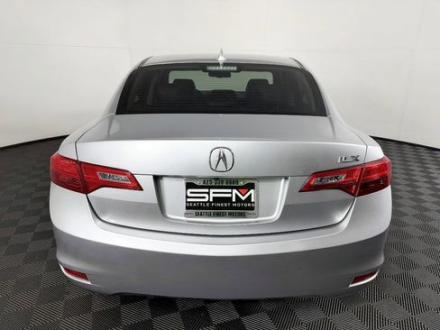 Used 2013 Acura ILX w/ Premium Package FWD image 10