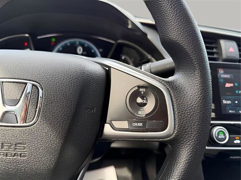 Used 2018 Honda Civic EX image 45