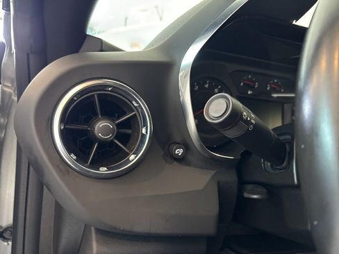 Used 2023 Chevrolet Camaro LT image 10