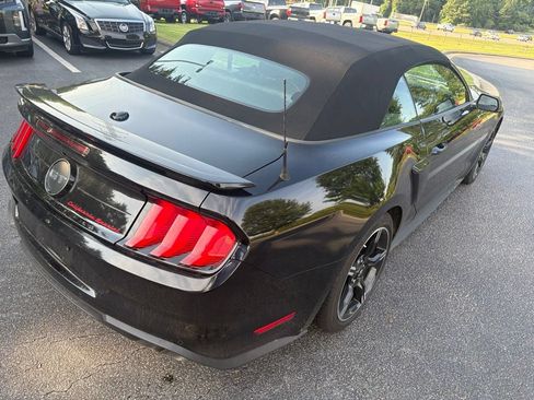 Used 2019 Ford Mustang GT Premium w/ Equipment Group 401A RWD image 5
