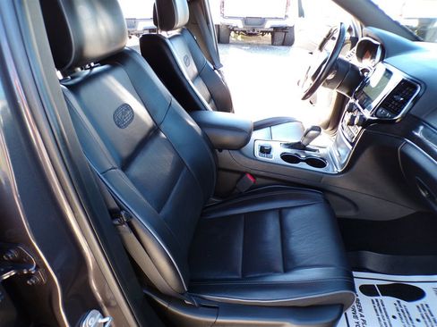 Used 2021 Jeep Grand Cherokee Overland image 26