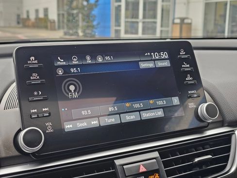 Used 2020 Honda Accord Touring image 22