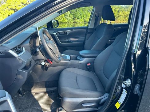 Used 2025 Toyota RAV4 LE image 14