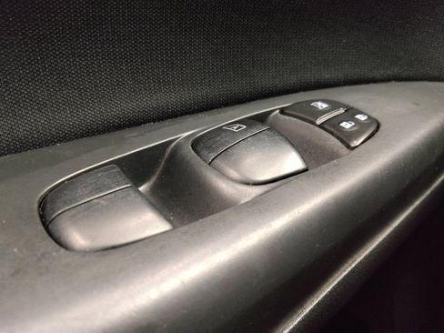Used 2016 Nissan Sentra S FWD image 27