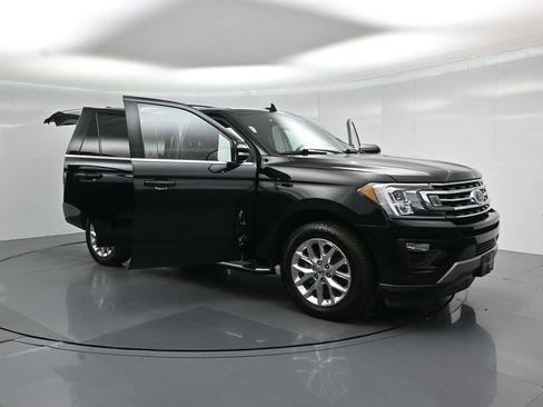Certified 2021 Ford Expedition XLT RWD image 36