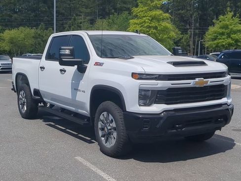 New 2026 Chevrolet Silverado 2500 Custom w/ Custom Value Package AWD/4WD image 3