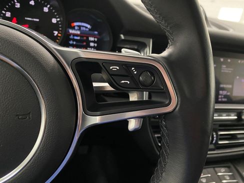 Used 2021 Porsche Macan AWD/4WD image 19