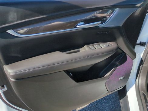 Certified 2024 Cadillac XT5 Premium Luxury w/ Platinum Package image 13