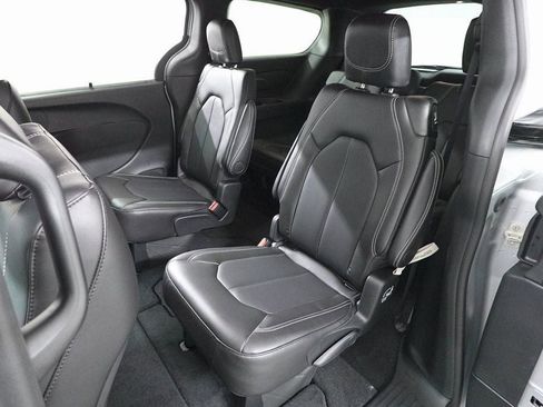 New 2026 Chrysler Pacifica Select w/ S Appearance Package FWD image 26