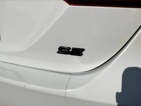 Used 2023 Toyota Camry SE FWD image 25