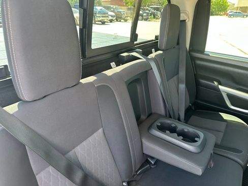 Used 2021 Nissan Titan SV w/ SV Convenience Package AWD/4WD image 25