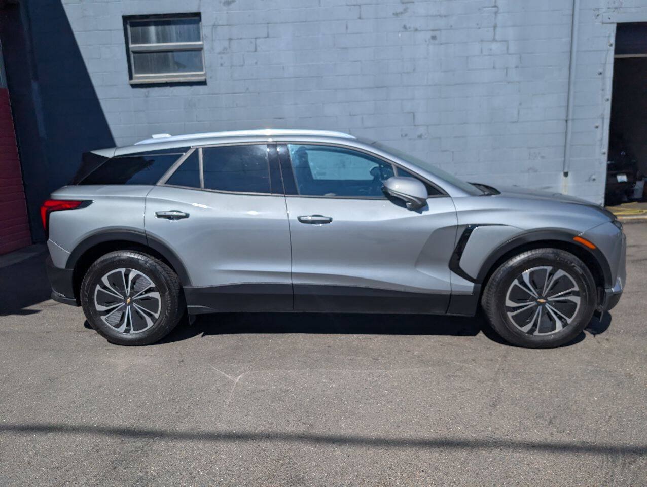 Used 2024 Chevrolet Blazer EV LT AWD/4WD image 3