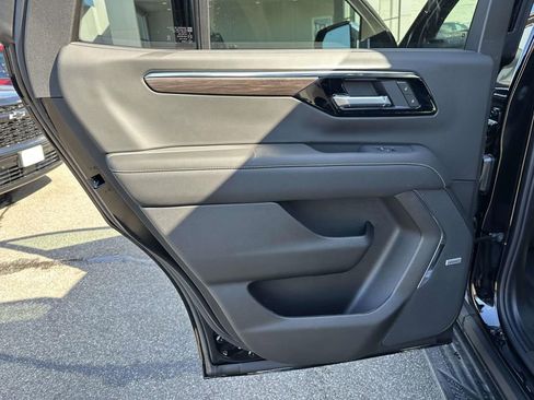 New 2026 Chevrolet Tahoe Premier w/ Sun And Tow Package AWD/4WD image 10
