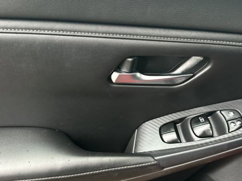 Used 2020 Nissan Sentra SV image 13