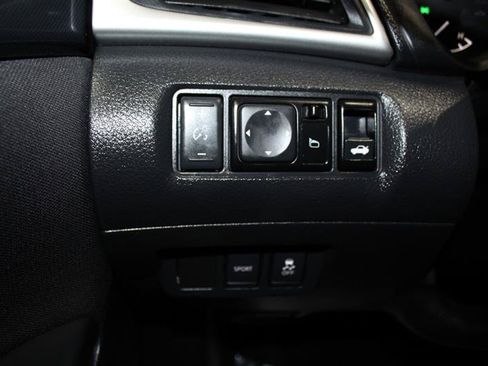 Used 2019 Nissan Sentra SR FWD image 24