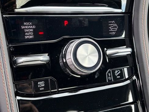 New 2026 Jeep Grand Cherokee Summit AWD/4WD image 22