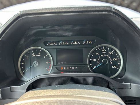 Used 2017 Ford F150 XLT w/ Equipment Group 302A Luxury AWD/4WD image 17