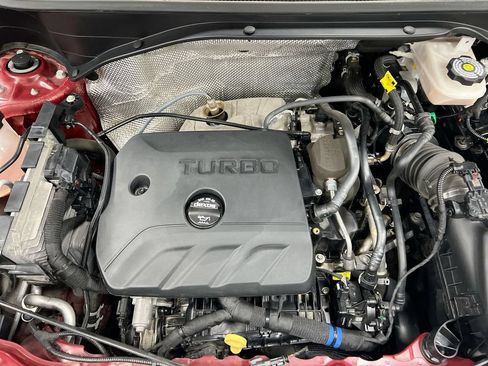 Used 2021 Buick Encore GX Essence w/ Advanced Technology Package AWD/4WD image 25
