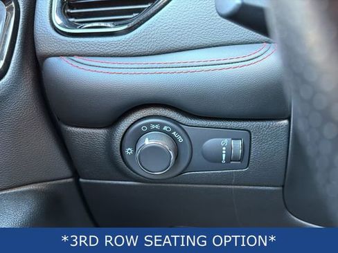 Used 2023 Dodge Durango GT image 14