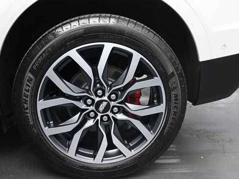 New 2025 Cadillac XT5 Sportv w/ Technology Package image 17