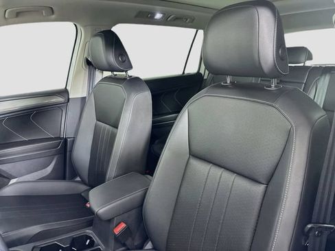 Used 2023 Volkswagen Tiguan SE AWD/4WD image 23