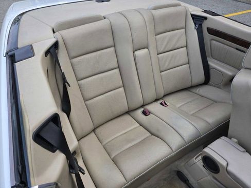Used 1995 Mercedes-Benz E 320 Convertible image 7