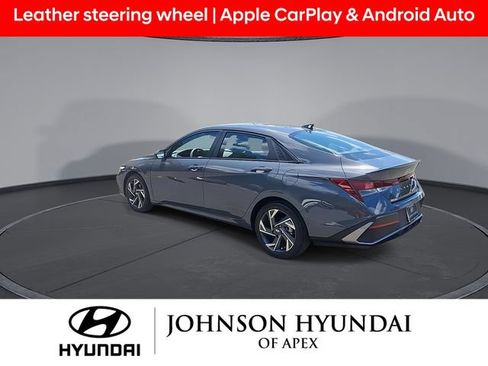 Certified 2025 Hyundai Elantra Sport FWD image 7