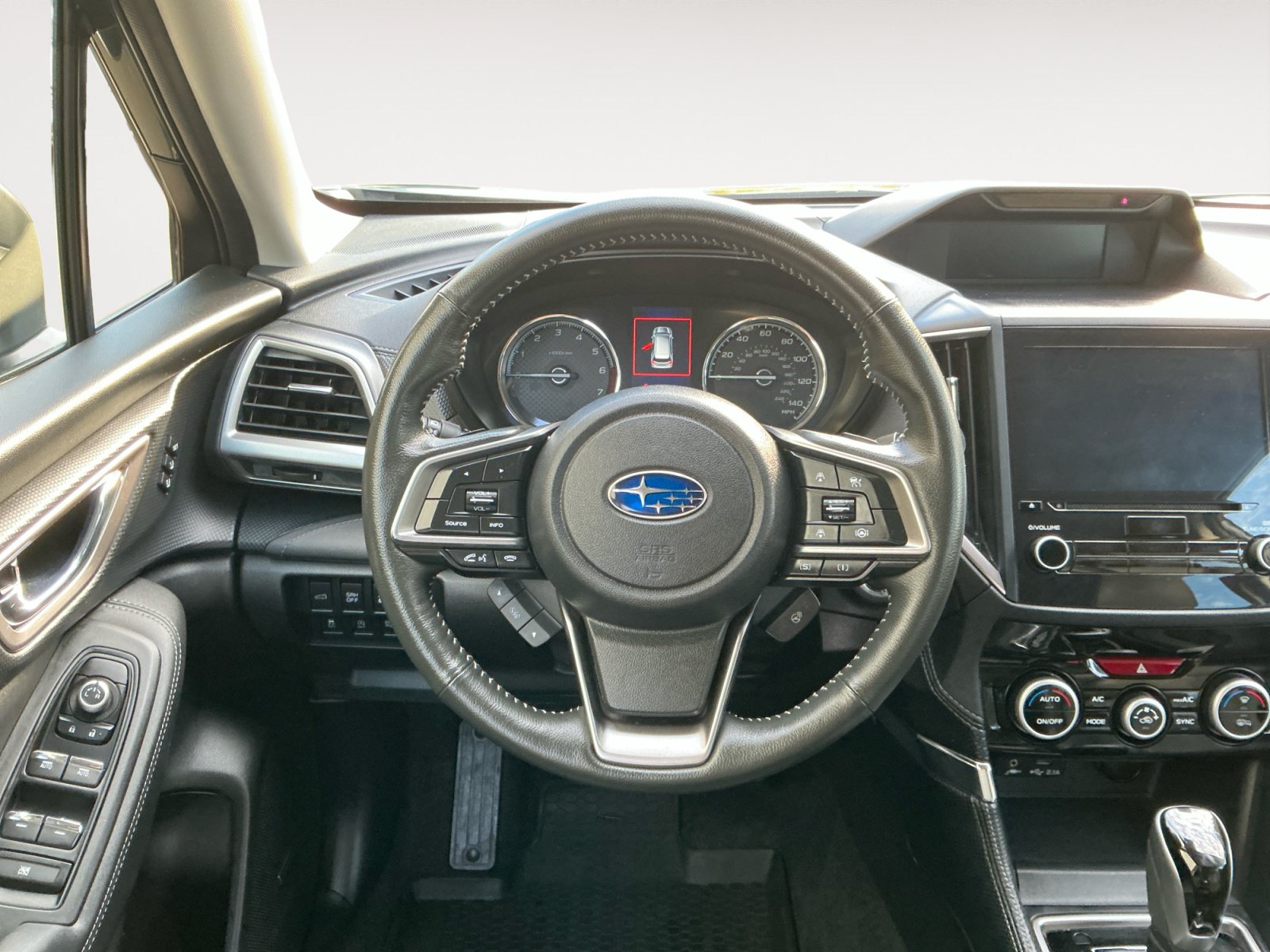 Used 2023 Subaru Forester Touring AWD/4WD image 12