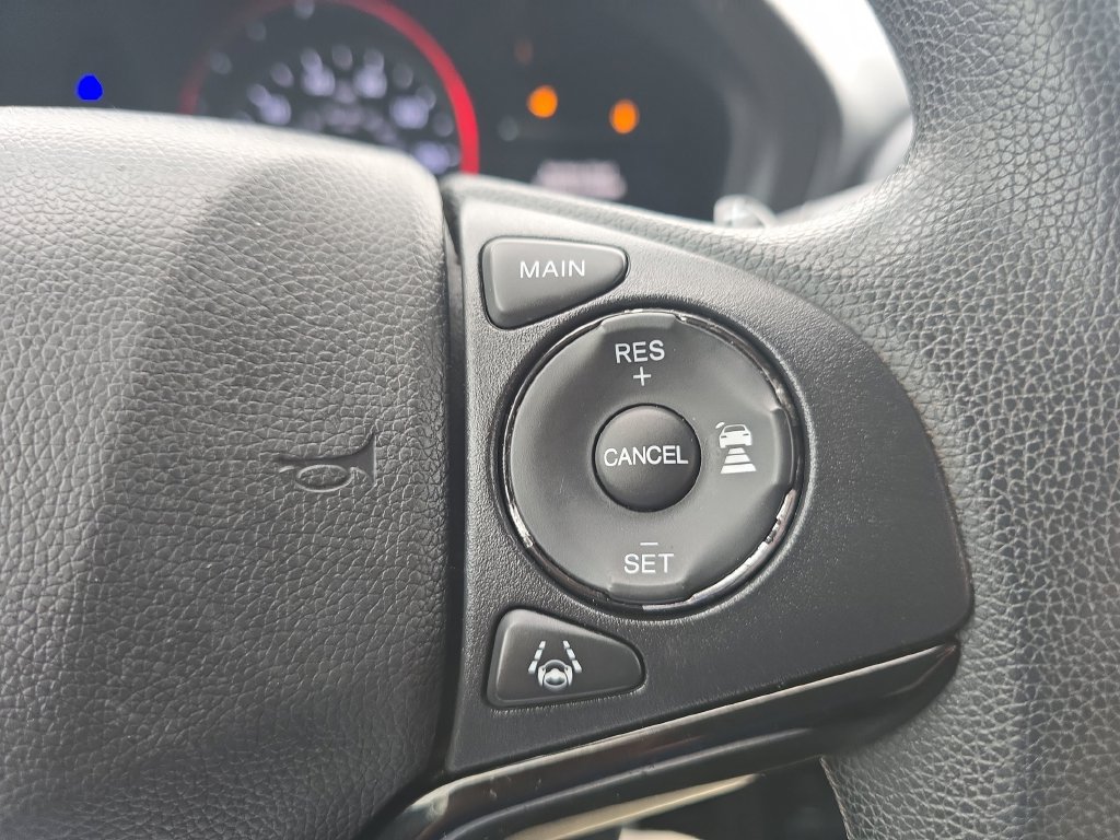 Used 2021 Honda HR-V EX image 27