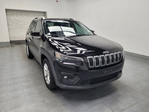 Used 2019 Jeep Cherokee Latitude w/ Popular Appearance Group image 13
