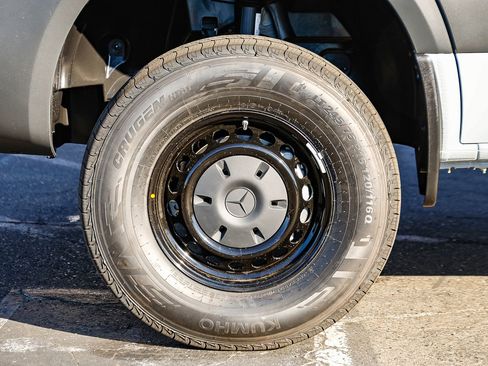 New 2026 Mercedes-Benz Sprinter 2500 image 8