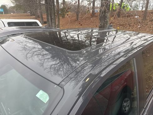 Used 2025 Toyota Tacoma Limited image 8