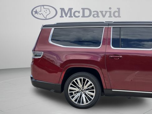 Used 2024 Jeep Grand Wagoneer L Series III AWD/4WD image 32