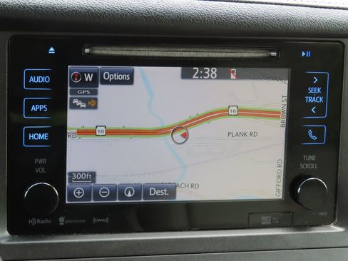 Used 2016 Toyota Sienna XLE w/ XLE Navigation Package FWD image 7
