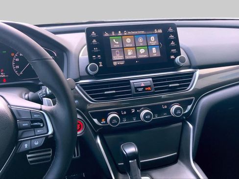 Used 2019 Honda Accord Sport image 7