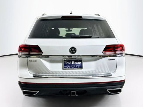 Certified 2023 Volkswagen Atlas SE w/ Black Wheel Package AWD/4WD image 7