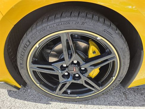 Certified 2025 Chevrolet Corvette Stingray Convertible w/ 1LT image 18