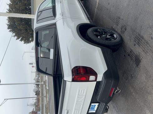 New 2026 Honda Ridgeline Black Edition image 5