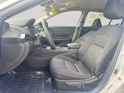 Used 2023 Nissan Altima 2.5 S FWD image 10