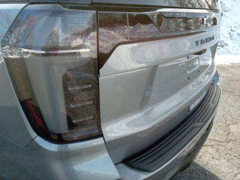 Used 2025 Chevrolet Tahoe Z71 w/ Z71 Off-Road Package image 8