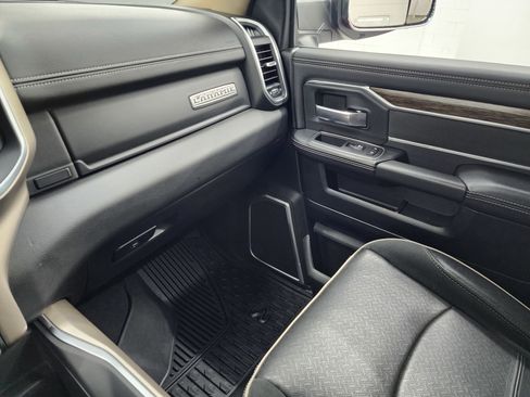 Used 2020 RAM 3500 Laramie image 12