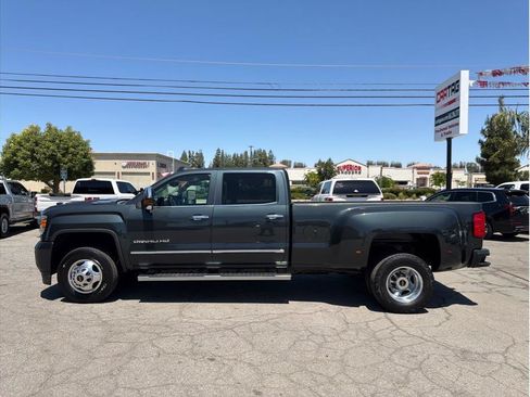 Used 2018 GMC Sierra 3500 Denali w/ Duramax Plus Package AWD/4WD image 20