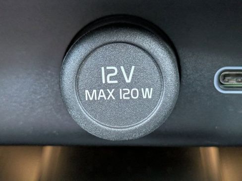 New 2026 Volvo XC40 B5 Ultra w/ Protection Package Premier image 30