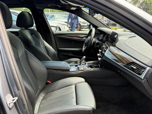 Used 2017 BMW 530i xDrive AWD/4WD image 30