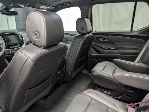 Certified 2023 Chevrolet Traverse LT w/ LT Premium Package AWD/4WD image 15