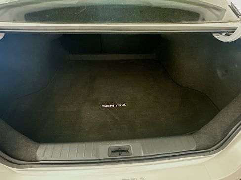 Used 2023 Nissan Sentra SR w/ Electronics Package FWD image 29