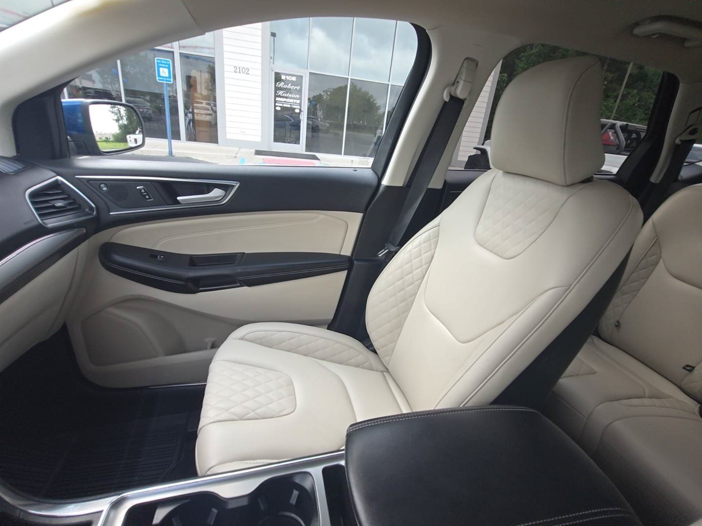 Used 2023 Ford Edge Titanium w/ Cargo Accessory Package AWD/4WD image 17