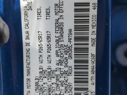 Used 2018 Toyota Tacoma TRD Sport w/ Technology Package image 27