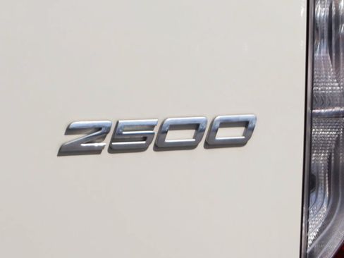 Used 2023 Mercedes-Benz Sprinter 2500 image 46