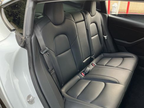 Used 2023 Tesla Model 3 Performance image 20